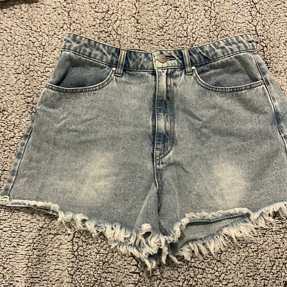 NWOT tgla jean shorts